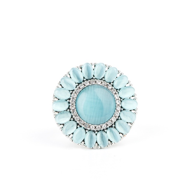 Elegantly Eden - Blue Ring - Picture 3 of 3